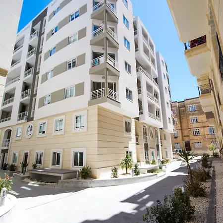 아파트 Brand New - Sliema, Modern , Great Location ! *