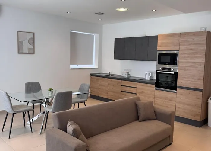 Brand New - Sliema, Modern , Great Location ! * 슬리에마