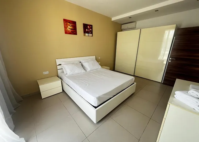 Brand New - Sliema, Modern , Great Location ! 아파트 *