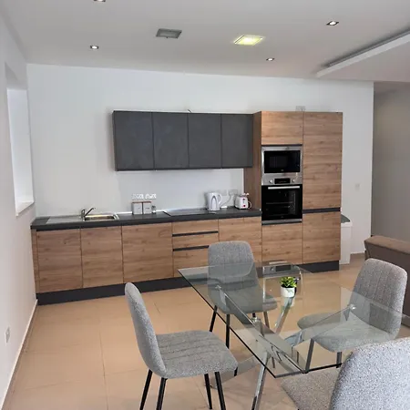 Brand New - Sliema, Modern , Great Location ! סליאמה
