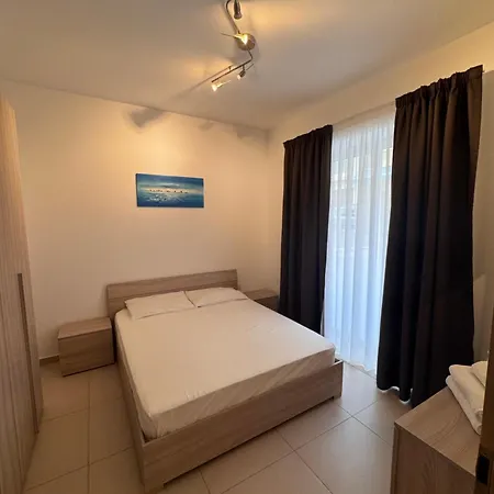 Brand New - Sliema, Modern , Great Location ! * 슬리에마