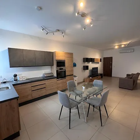 Brand New - Sliema, Modern , Great Location ! Apartamento