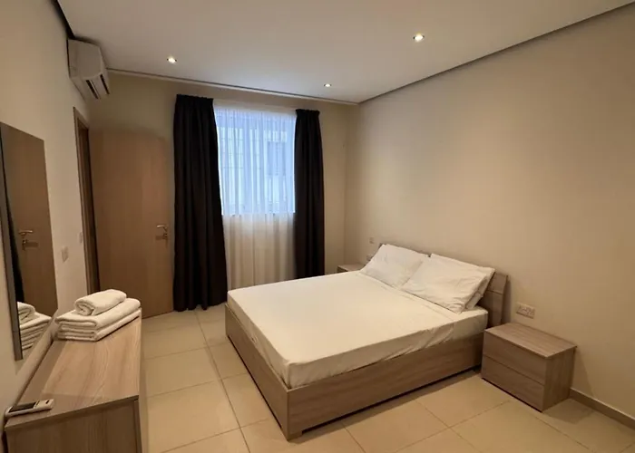 شقة Brand New - Sliema, Modern , Great Location ! *