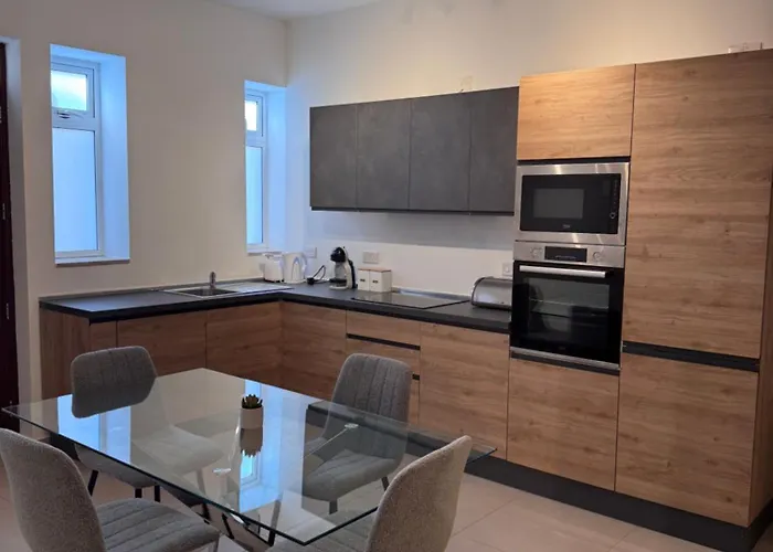 شقة Brand New - Sliema, Modern , Great Location ! سليمة