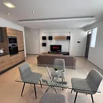 شقة Brand New - Sliema, Modern , Great Location ! سليمة