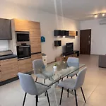 شقة Brand New - Sliema, Modern , Great Location ! سليمة